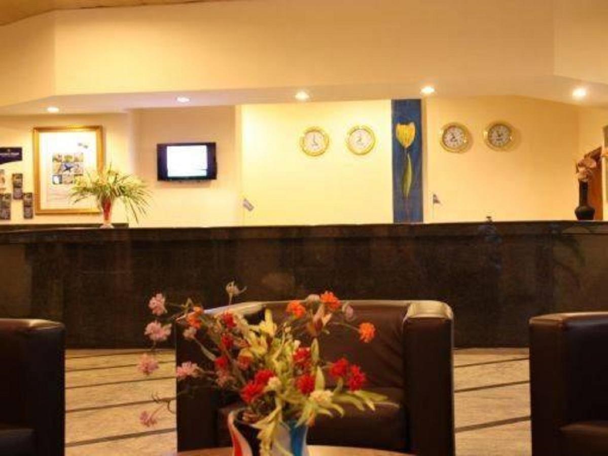 Golden Royale Hotel เอนูกู ภายนอก รูปภาพ
