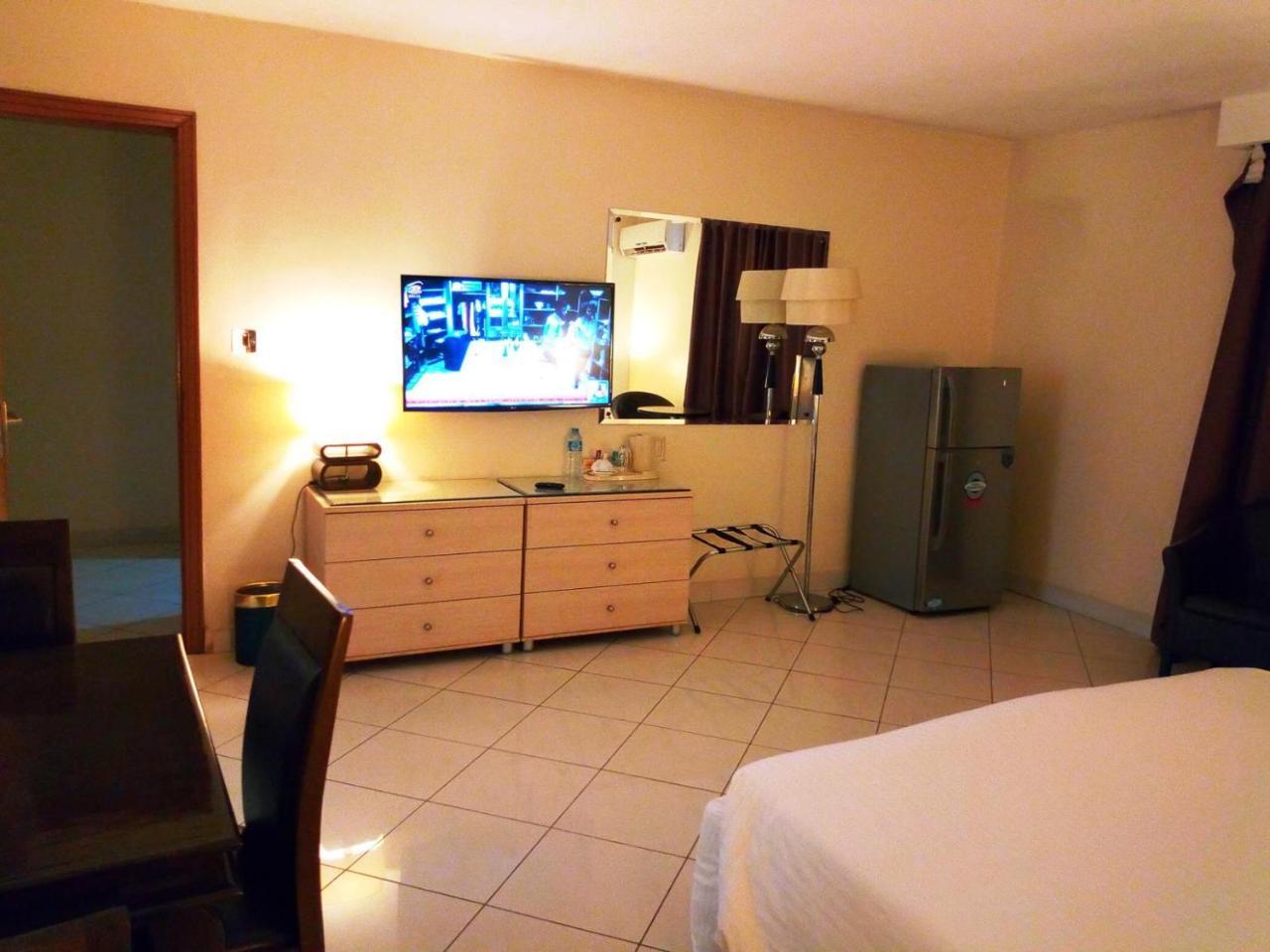 Golden Royale Hotel เอนูกู ภายนอก รูปภาพ