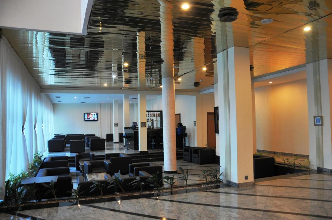 Golden Royale Hotel เอนูกู ภายนอก รูปภาพ